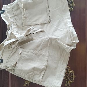 Very cute ruffle top shorts